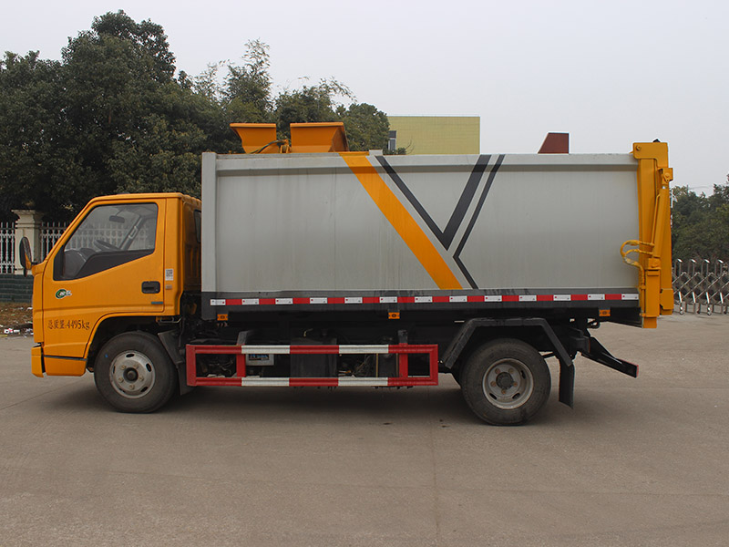 潤(rùn)知星牌SCS5043TCAJX6型餐廚垃圾車